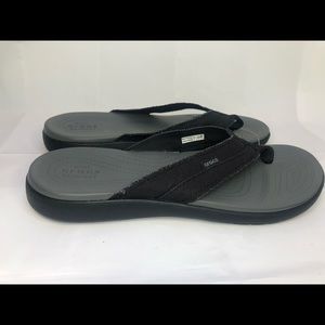 Crocs Men’s Santa Cruz flip-flops Size 10